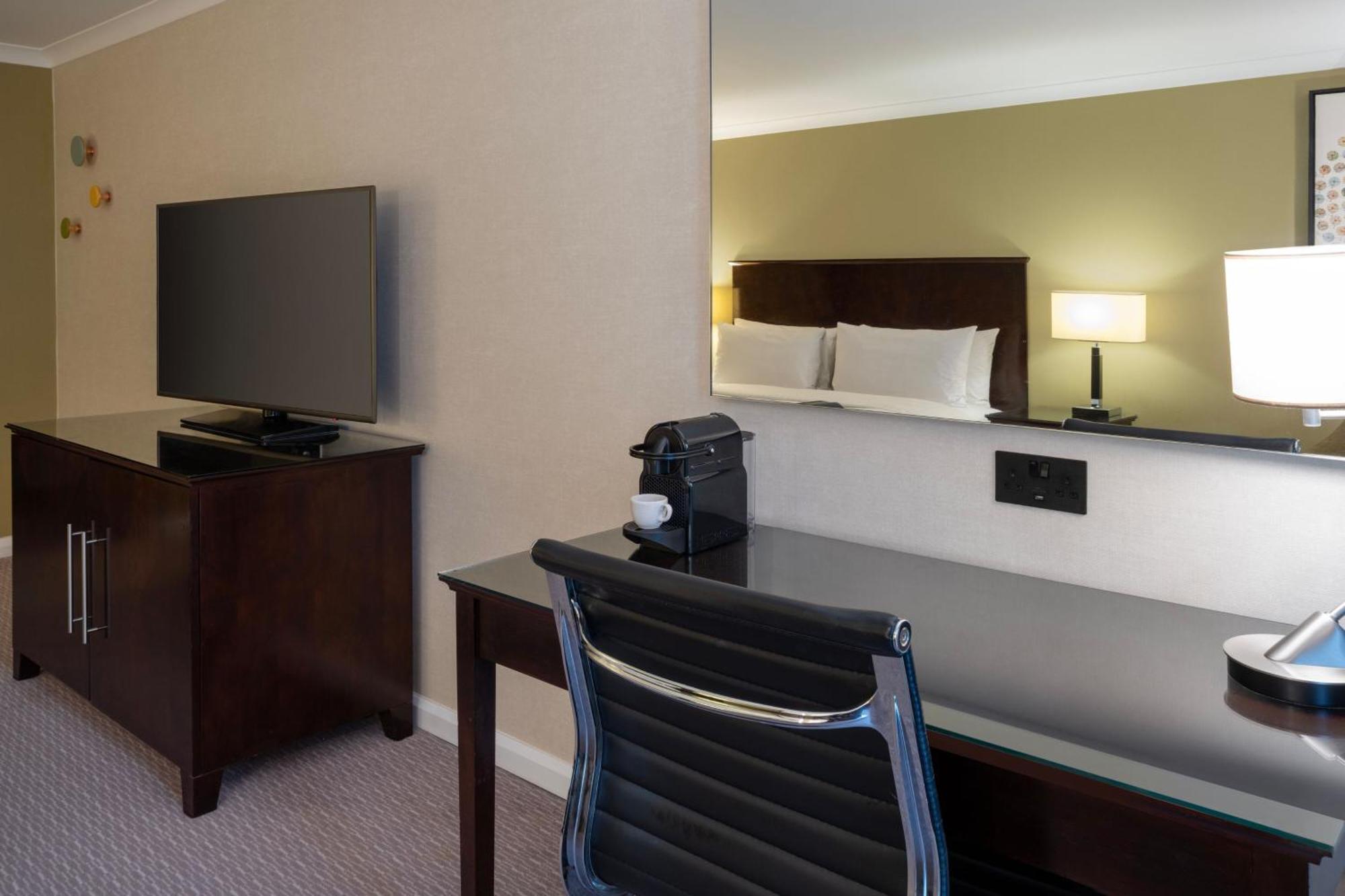 Manchester Airport Marriott Hotel Hale  Exterior foto